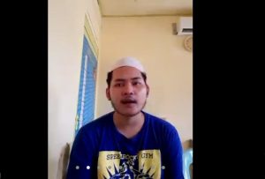 Terdakwa M. Bagas, ketika menjalani sidang dakwaan secara Virtual. di PN Palembang. Foto. Newshanter.com/Syf Terdakwa M. Bagas, ketika menjalani sidang dakwaan secara Virtual. di PN Palembang. Foto. Newshanter.com/Syf