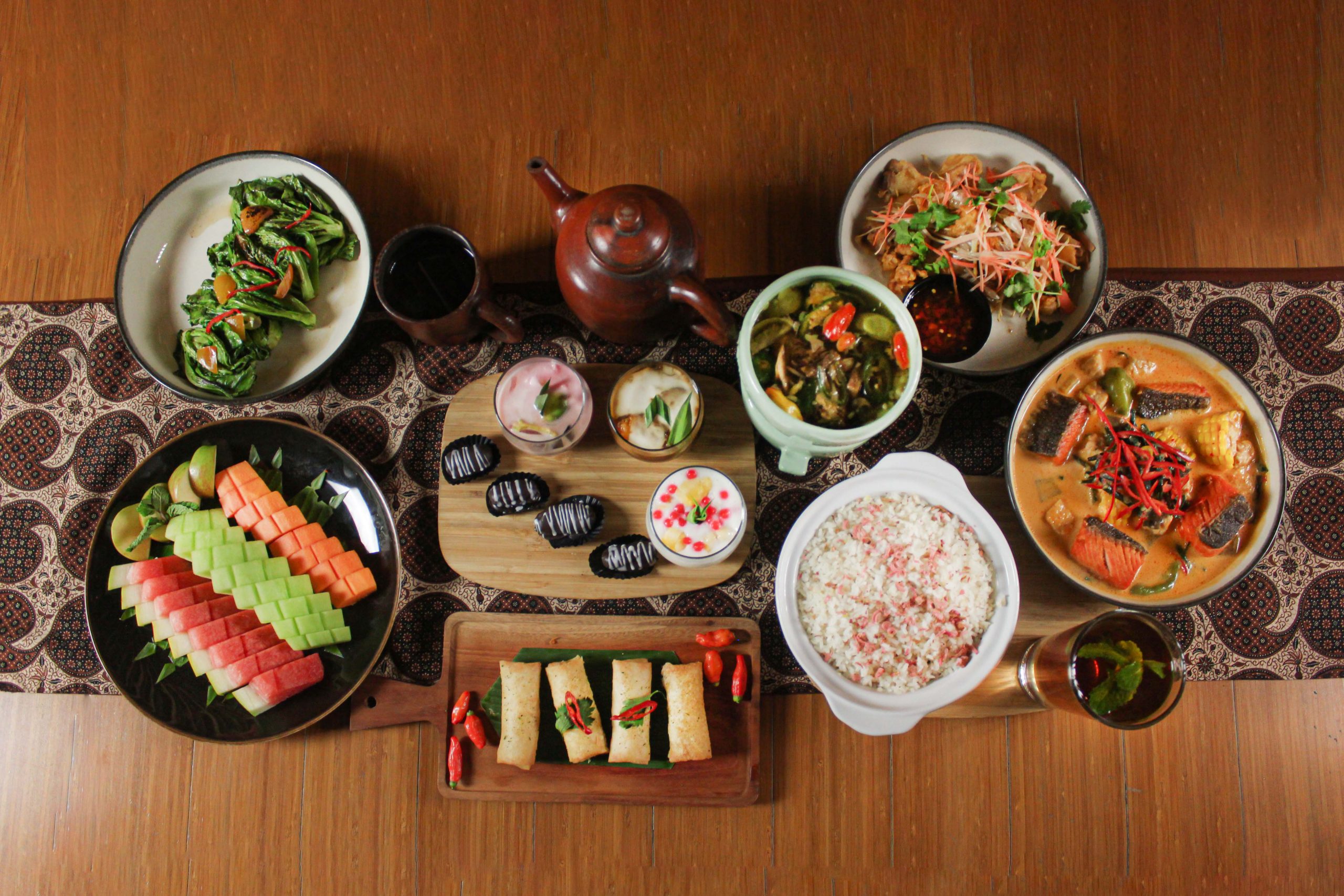 Sajian hidangan berbuka puasa di Dusun Bambu