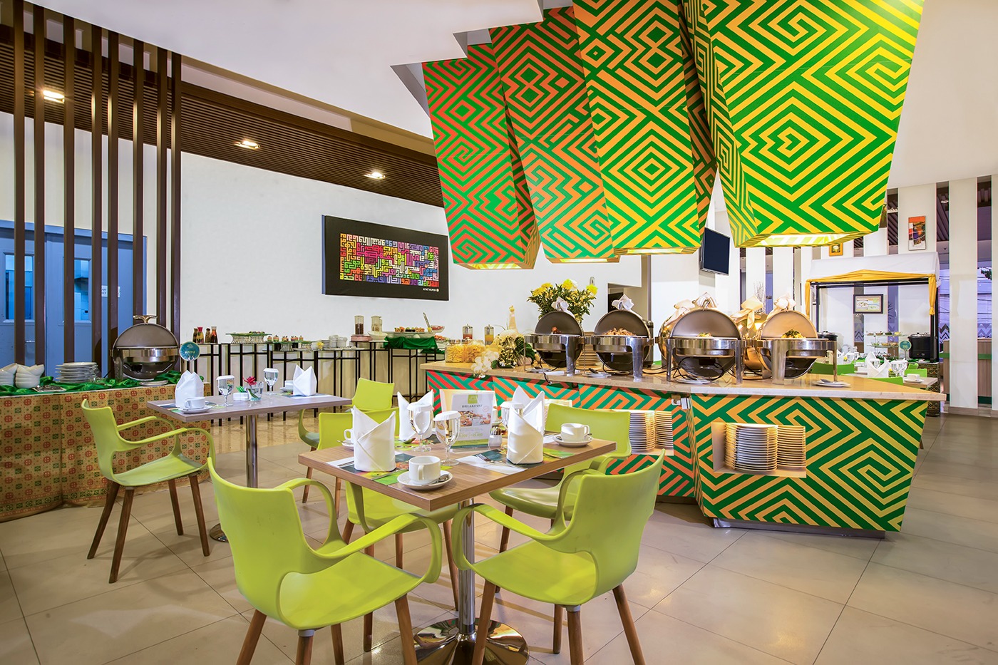 Restaurant KHAS Makassar Hotel ( sumber foto dok. pribadi )