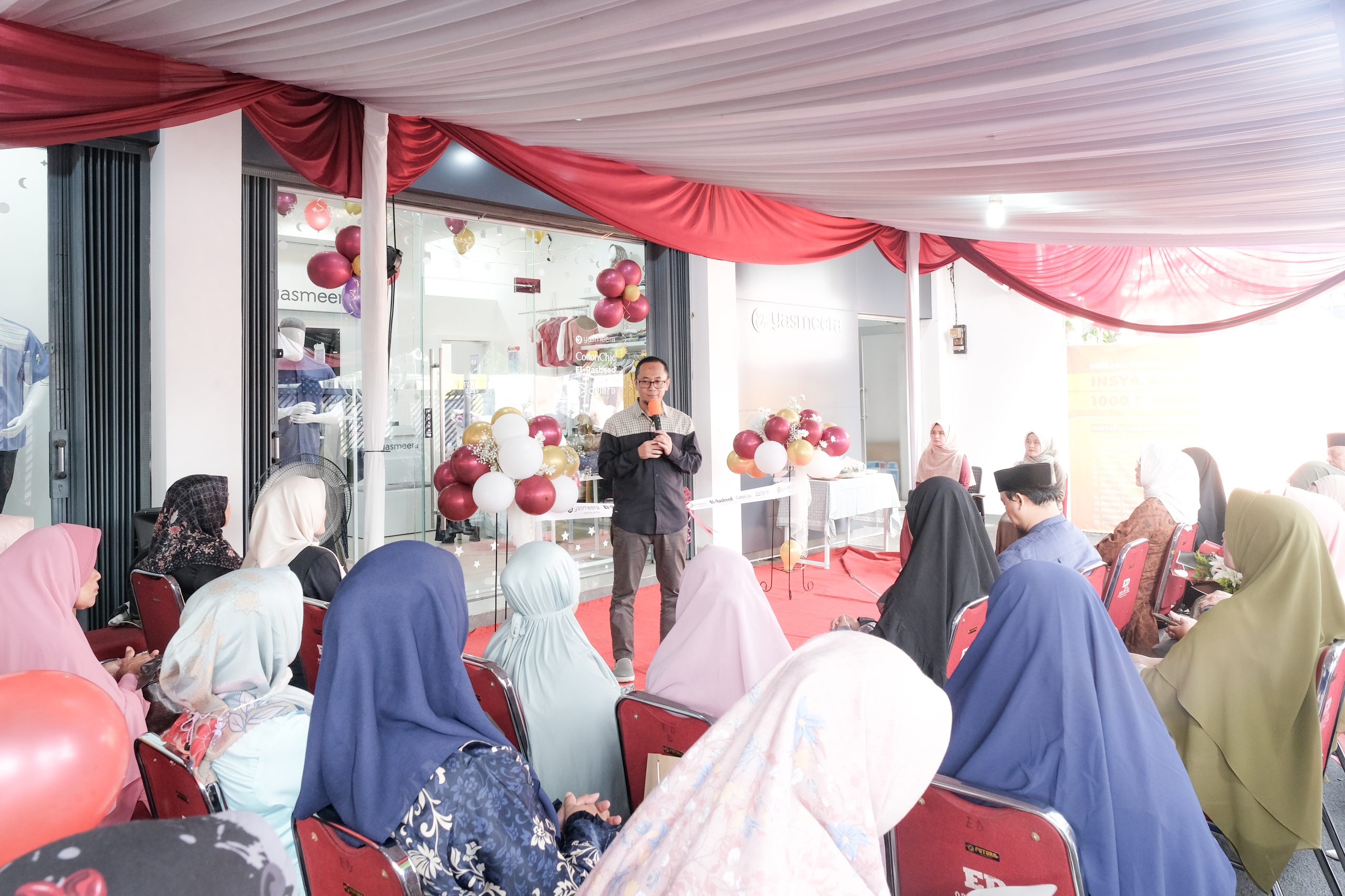 Sambutan yang disampaikan oleh Direktur PT. KFS (Kreasi Fesyen Sinergi) yaitu Bapak Dicky Permana